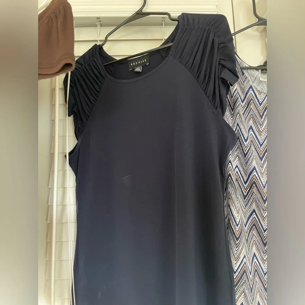 Bundle of FIVE‎ Medium women’s blouses